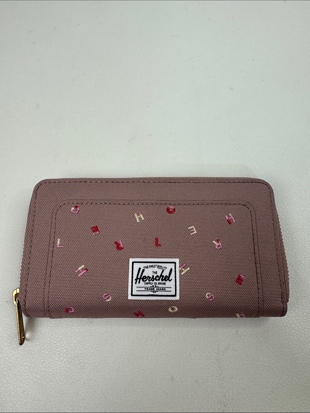Herschel Supply Company Mauve pink Zip logo Wallet Letter design Zip around NEW